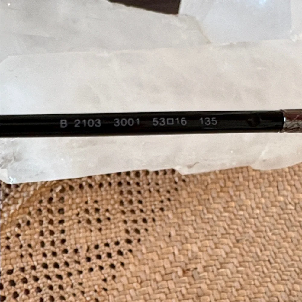 Burberry glasses have